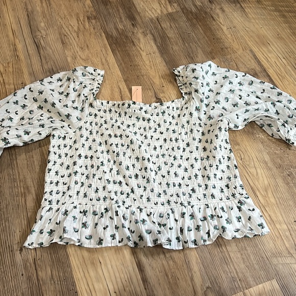 LOFT Plus Floral Smocked Peplum Blouse - Picture 6 of 9